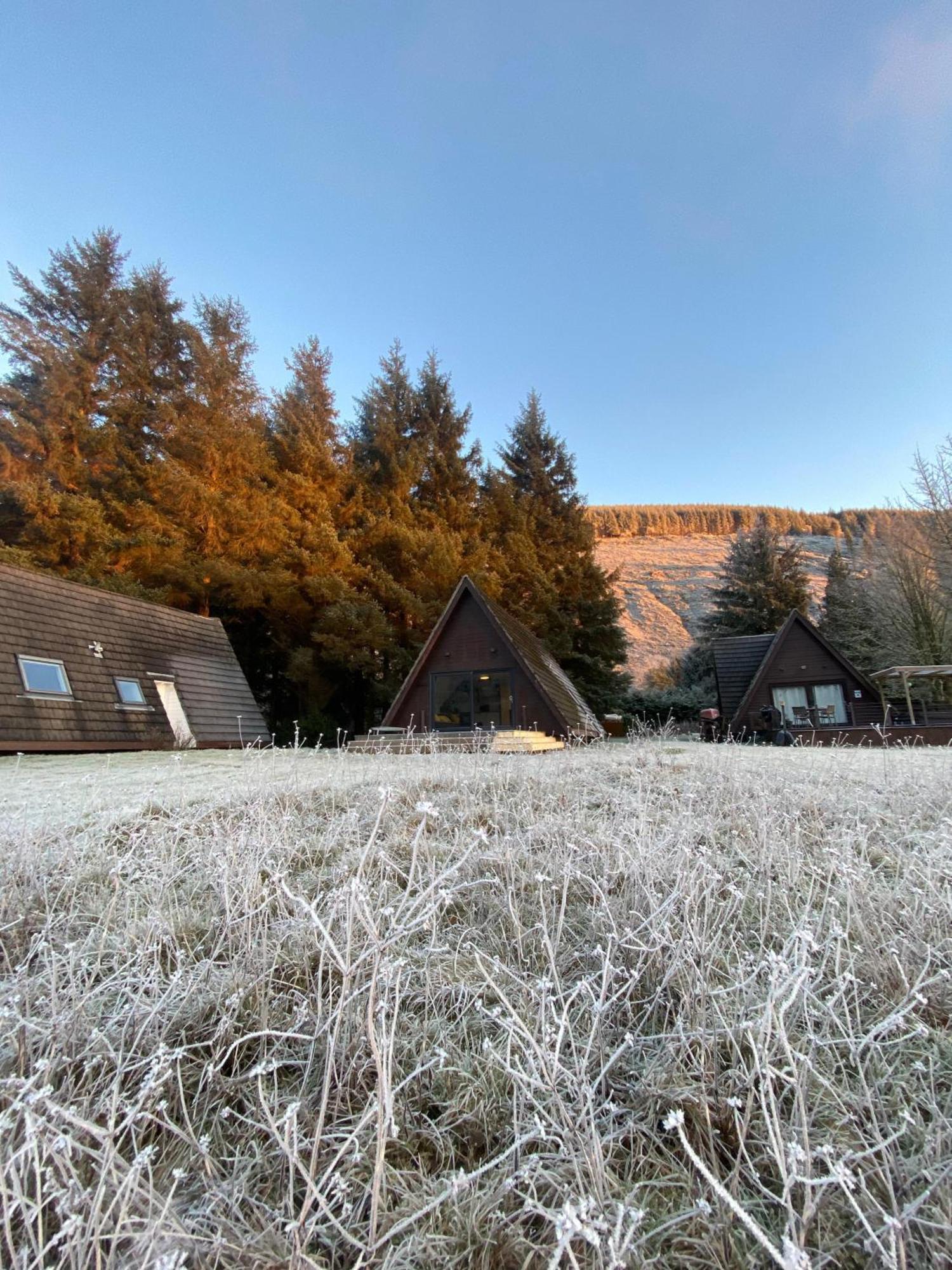 The Triangle Lodge อินเวอร์การ์รี ภายนอก รูปภาพ